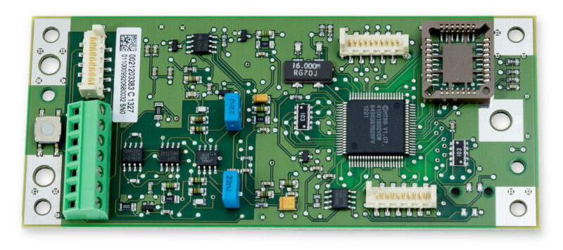 Opcja analogowa PCB — widok z prawej